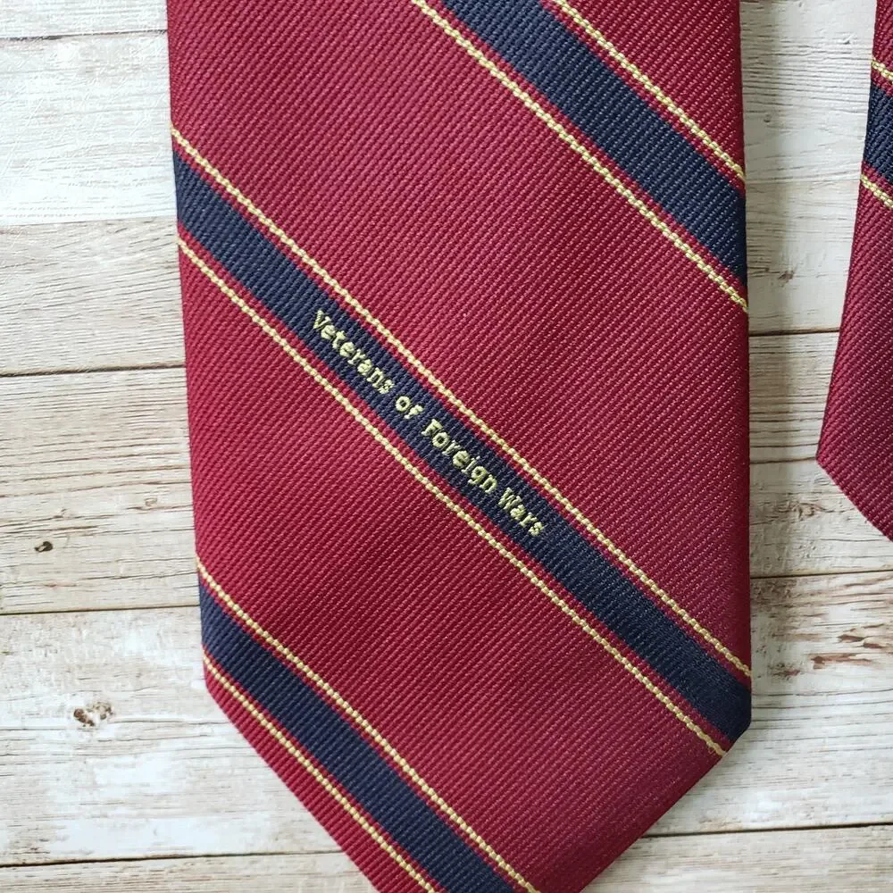 Vintage VFW Dark Red Blue & Gold London 400 Tie Veterans Of Foreign Wars Necktie